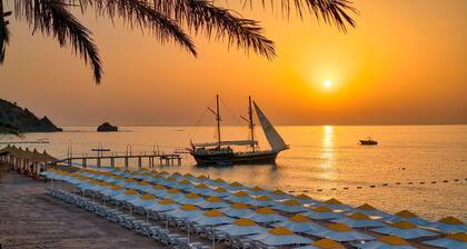 Pirate's Beach Club - All Inclusive