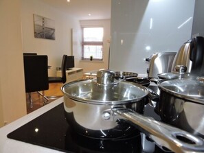 Appartement Deluxe, 2 chambres, non-fumeur | Cuisine privée