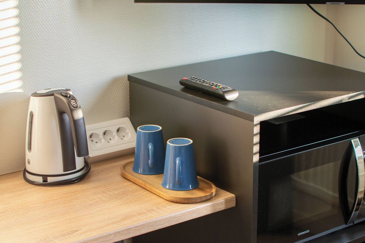 standard room, 2 single beds, non smoking | 1 bedroom, desk, laptop workspace, blackout curtains