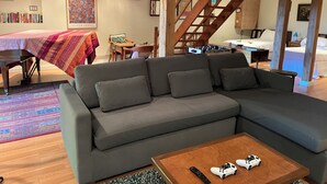 Smart-TV, videospill, musikkbibliotek og stereoanlegg