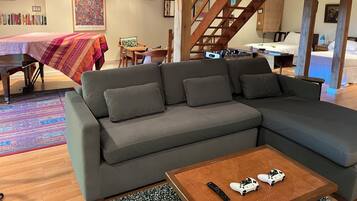 Smart TV, video games, music library, stereo