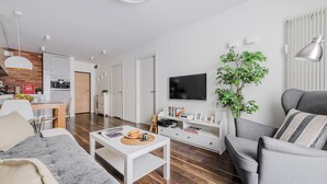 Economy Apartment | Living room | Flat-screen TV - P&O Apartments Grzybowska 3 (Warsaw)
