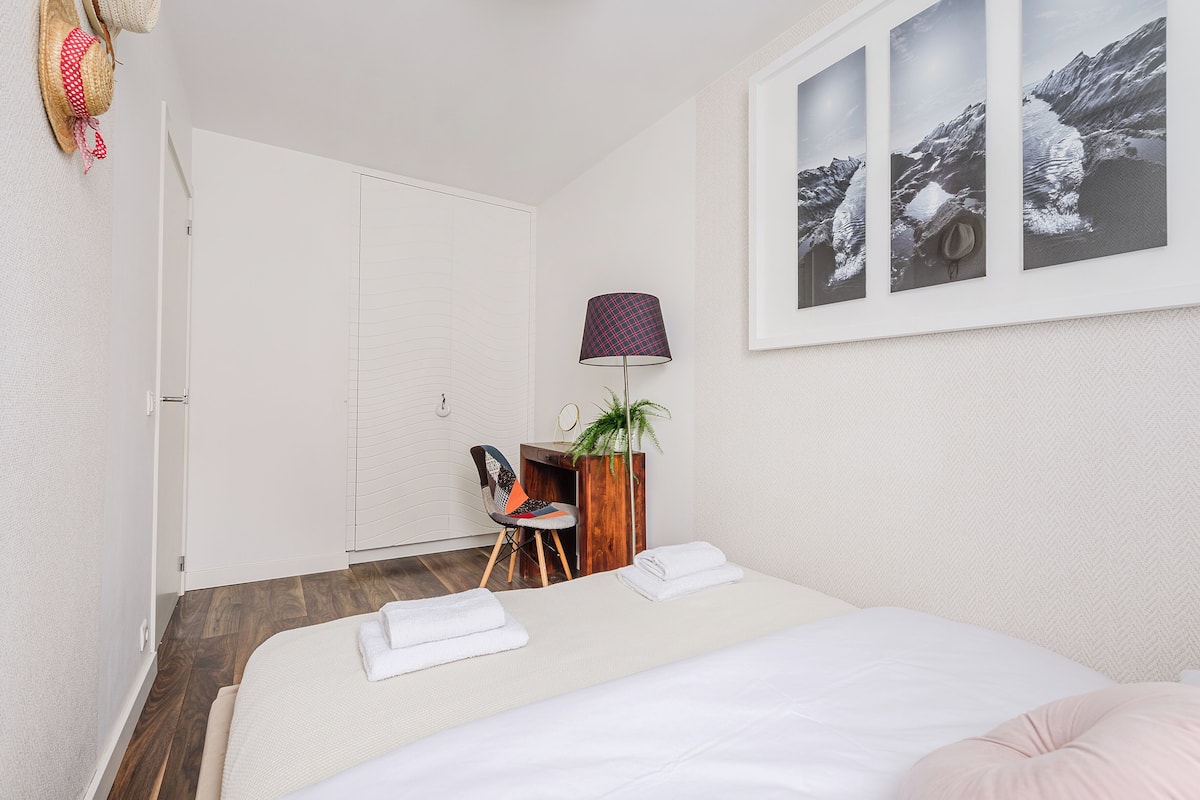 Economy Apartment | Soundproofing, iron/ironing board, free WiFi, bed sheets