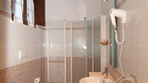 Junior Suite | Bathroom - Agriturismo Moggiaglie (Pienza)