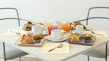 Daily buffet breakfast for a fee