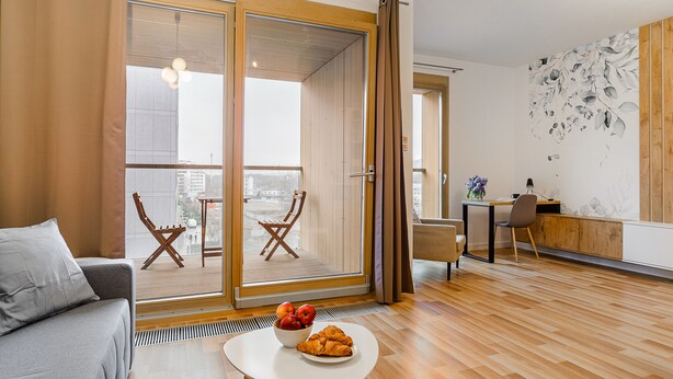 Flat-screen TV - P&O Apartments Kolejowa 1 (Warsaw)