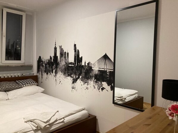 Economy Apartment | Iron/ironing board, free WiFi, bed sheets - P&O Apartments Krochmalna (Warsaw)