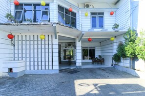 Front of property - Hotel Bintang Malang (Malang)