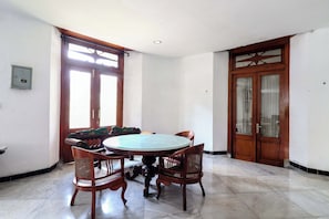 Interior - Hotel Limaran 1 (Yogyakarta)