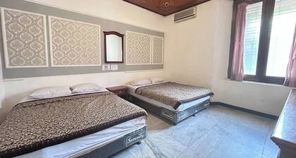 Hotel Limaran 1