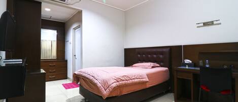 Premium bedding, free WiFi