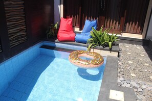 Outdoor pool - Jukung Villas Kuta (Kuta)