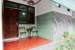 Quarto básico | Terraço/pátio