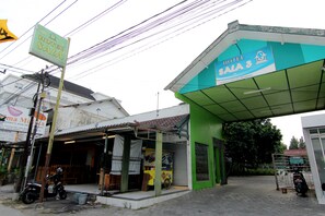 Fachada da propriedade
