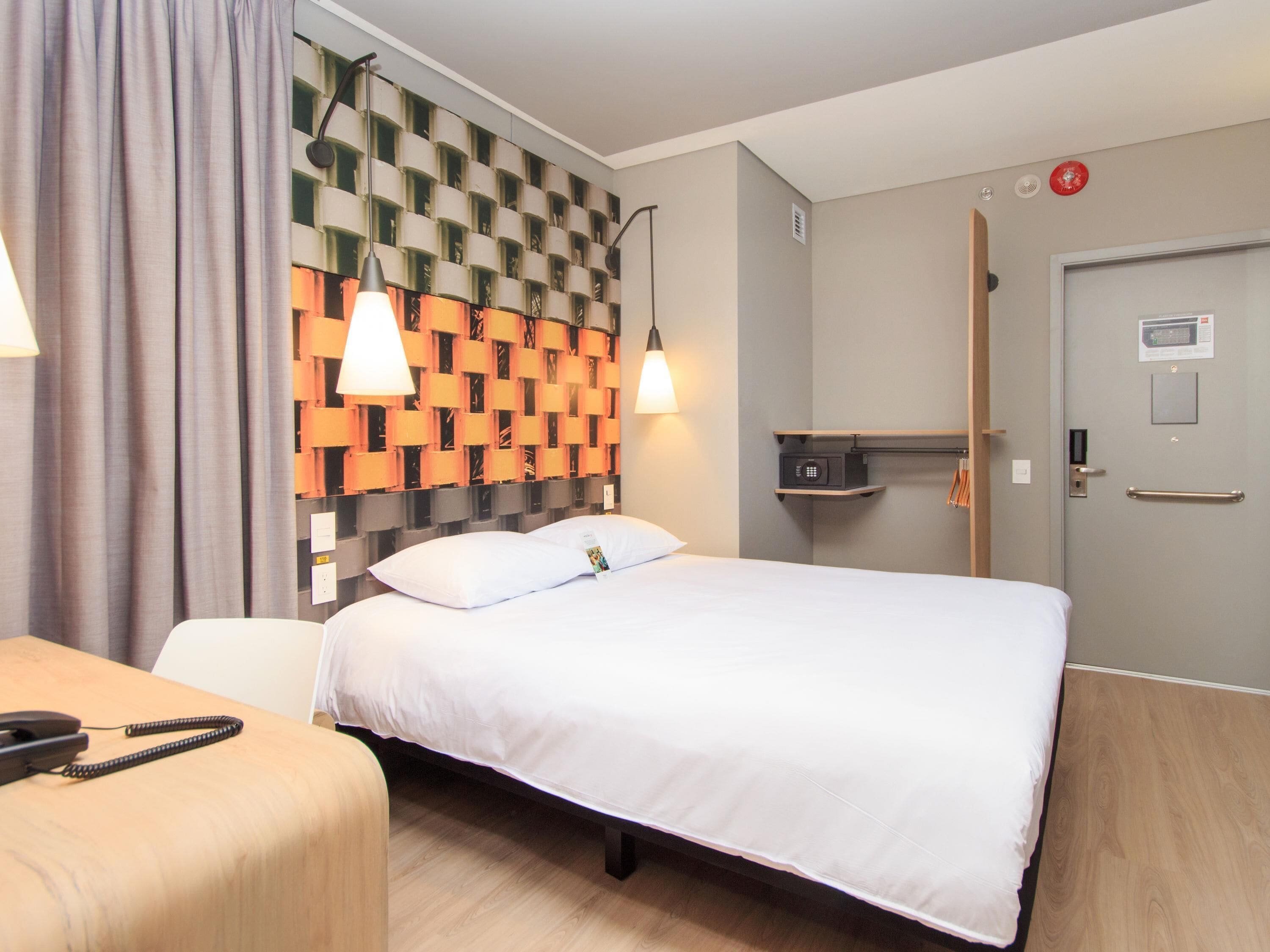 room, 1 double bed | premium bedding, down duvets, in-room safe, desk