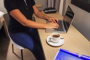 Premium bedding, down comforters, in-room safe, desk - Ibis Cúcuta Hotel (San José de Cúcuta)