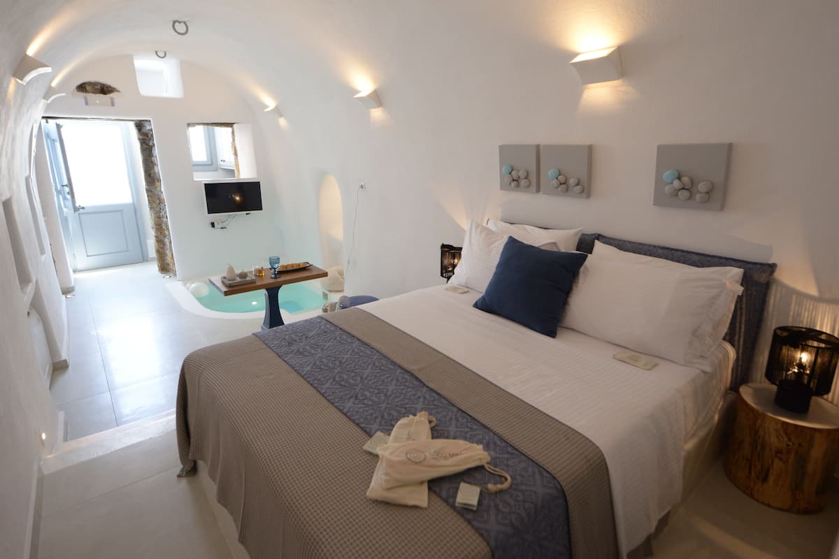 Stelia Suite | 1 slaapkamer, luxe beddengoed, bedden met traagschuimmatras