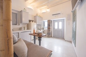 Melia Suites | Oppholdsområde | Smart-TV