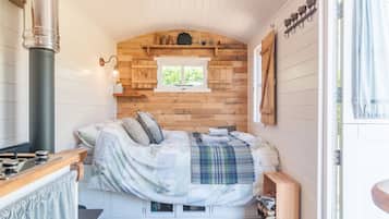 Double Room, Ensuite (Shepherd's Hut) | Premium bedding, pillow-top beds, individually decorated