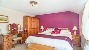 Double or Twin Room, Shared Bathroom | Premium bedding, pillow-top beds, individually decorated