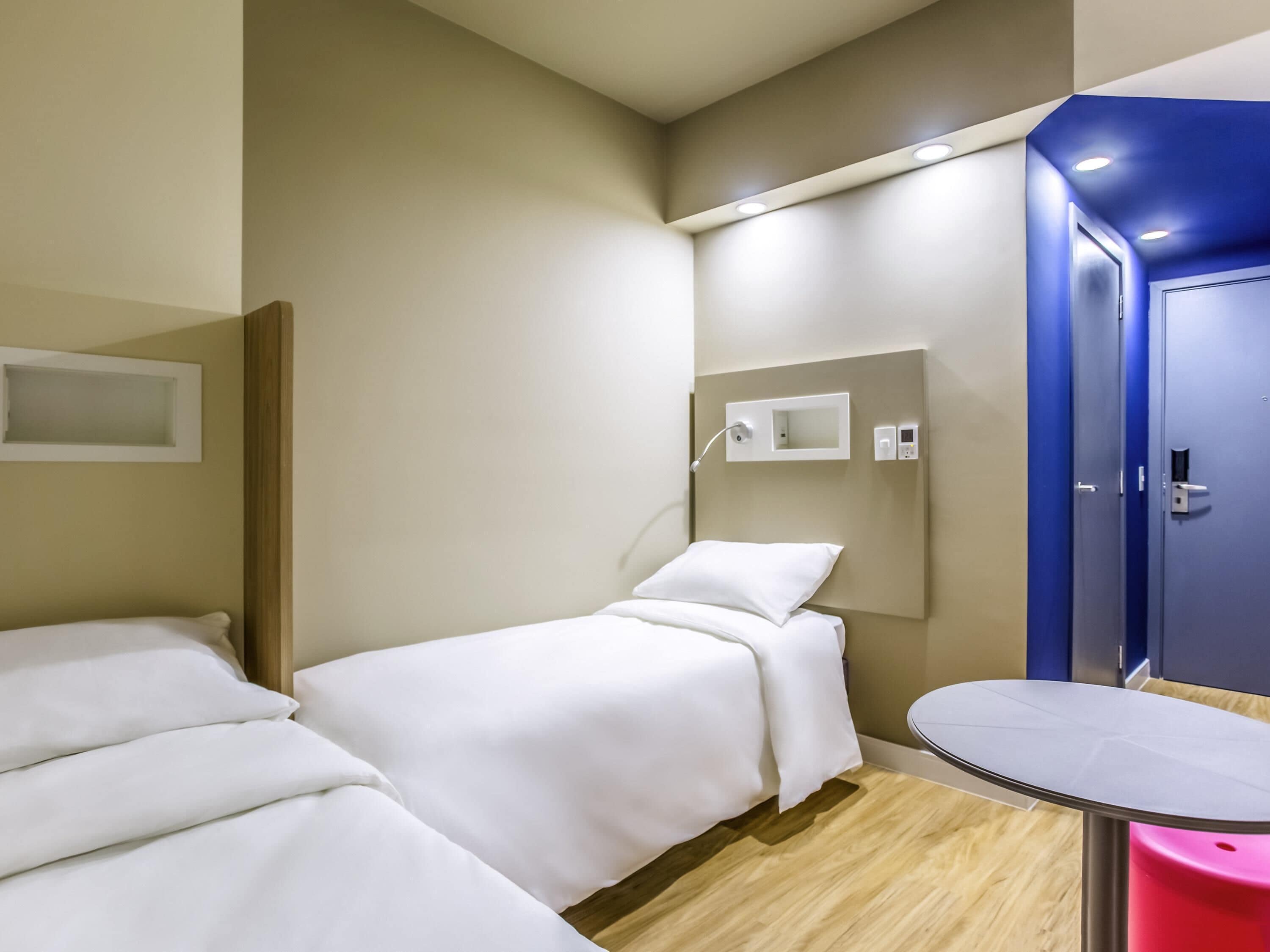 Room, 2 Twin Beds | Individually decorated, soundproofing, free WiFi, bed sheets