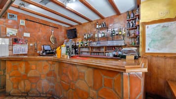 Bar (in der Unterkunft)