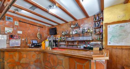 Hostal Alfonso XI