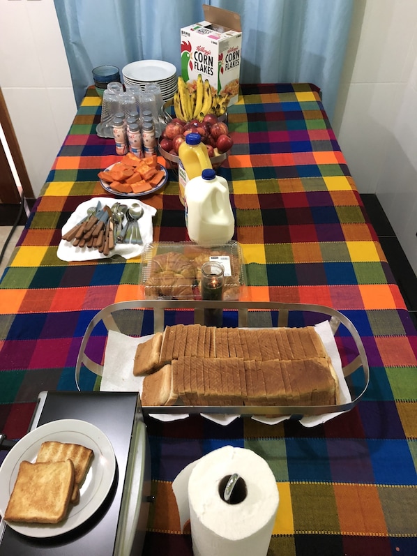 Free daily continental breakfast