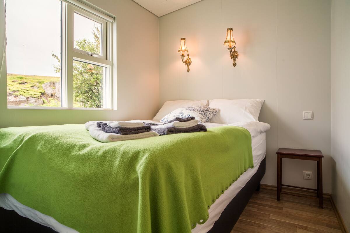 Leilighet, 1 queensize-seng med sovesofa | Blendingsgardiner og barnesenger (inkludert)
