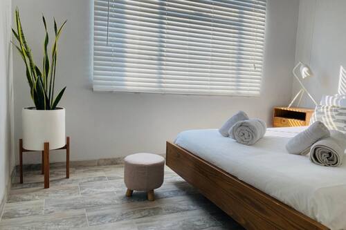 In-room safe, desk, iron/ironing board, free WiFi