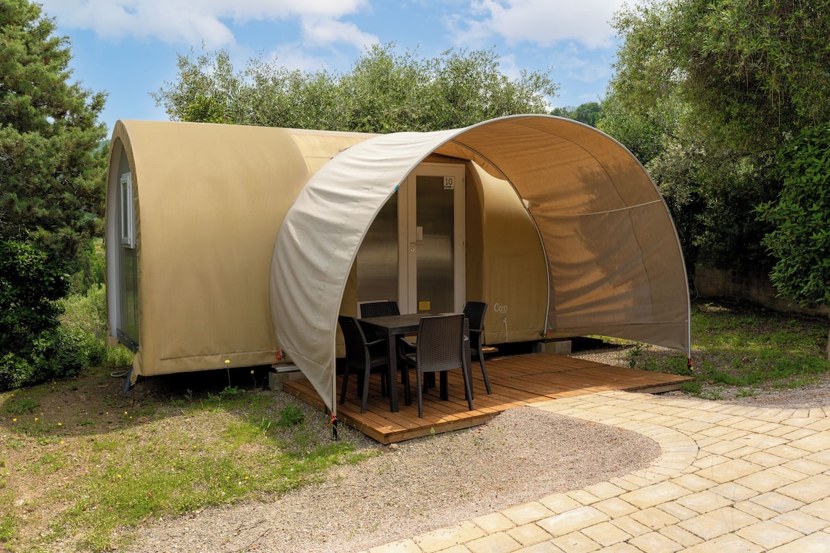 Standard Tent | Free WiFi, bed sheets