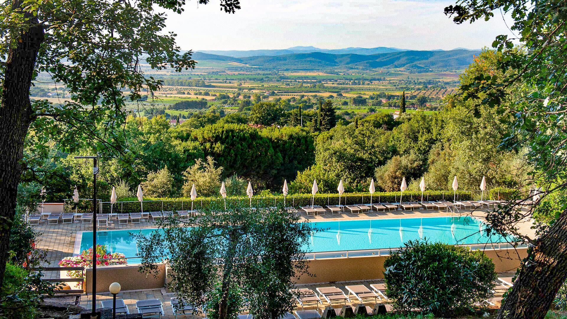 Außenpool (je nach Saison geöffnet)