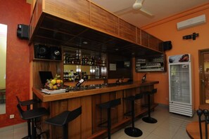 Bar (en el alojamiento)