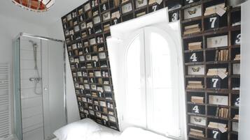 Studio | Badkamer met douche