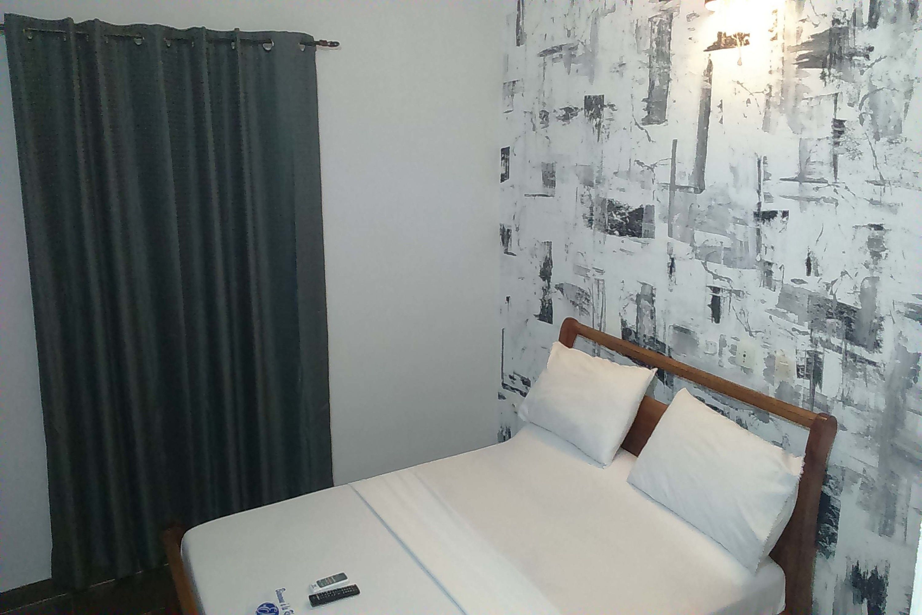 Rom – standard, 1 queensize-seng, ikke-røyk | Sengetøy av topp kvalitet, individuelt dekorert og skrivebord