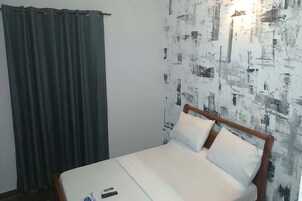 Ropa de cama de alta calidad, decoración personalizada y escritorio 