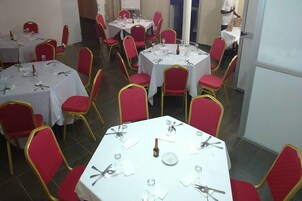 Se sirven desayunos, almuerzos y cenas