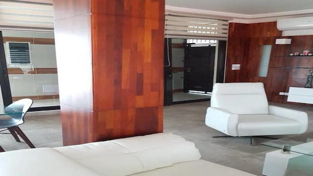 Standard Apartment, 1 Queen Bed, Non Smoking | Living area | 55-inch flat-screen TV with satellite channels, TV - Les Résidences Germina (Abidjan)