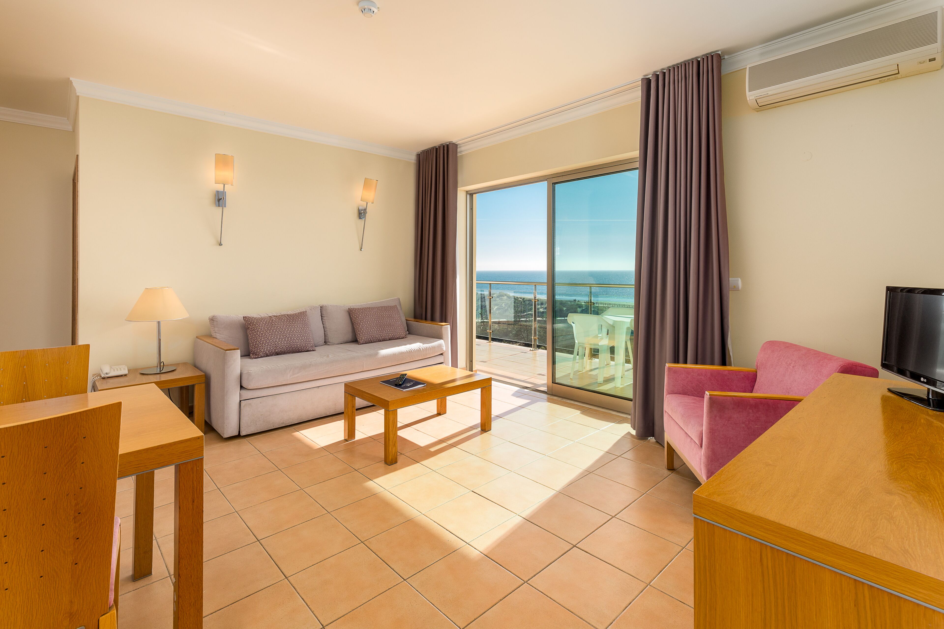apartment, 2 bedrooms, sea view | living room | flat-screen tv