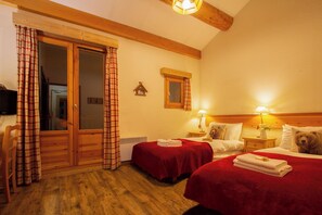 Chambre Supérieure Double ou avec lits jumeaux, balcon | Fer et planche à repasser, lits bébé (gratuits), Wi-Fi gratuit