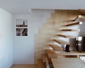 Superior Room (Torre dos Clérigos) | Living area | Flat-screen TV