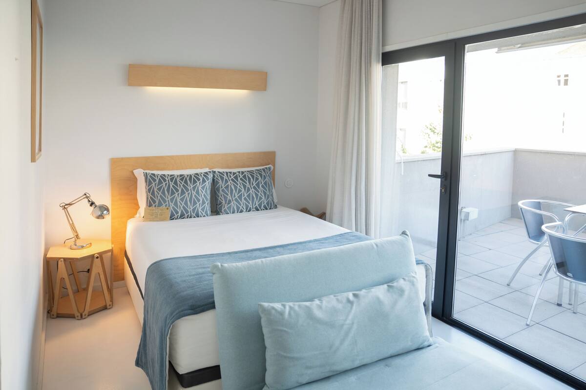 Deluxe-Zimmer (Ribeira) | 1 Schlafzimmer, laptopgeeigneter Arbeitsplatz, Verdunkelungsvorhänge