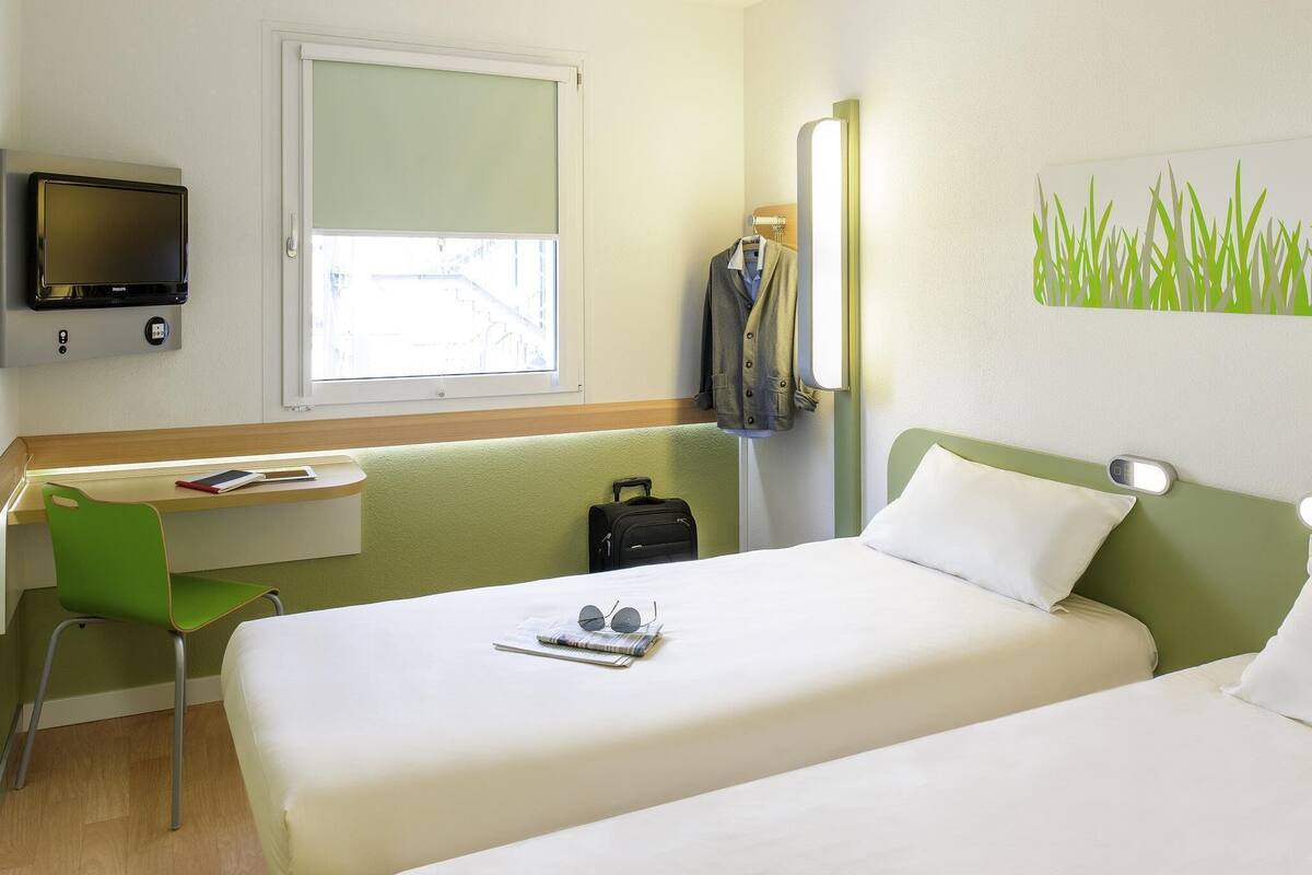 Sistema de insonorización, wifi gratis y ropa de cama 