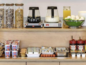 Daily buffet breakfast for a fee
