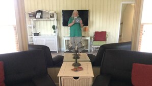 Unclassified image, 4 of 36, button - BEACHY -Ideal for 10-12 but will sleep 18 Holiday home 4 BestStayz.1 (North Myrtle Beach)