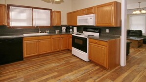 Unclassified image, 4 of 37, button - BREEZY - HEATED POOL TO ENJOY SPRING & FALL Holiday home 6 BestStayz.1 (North Myrtle Beach)