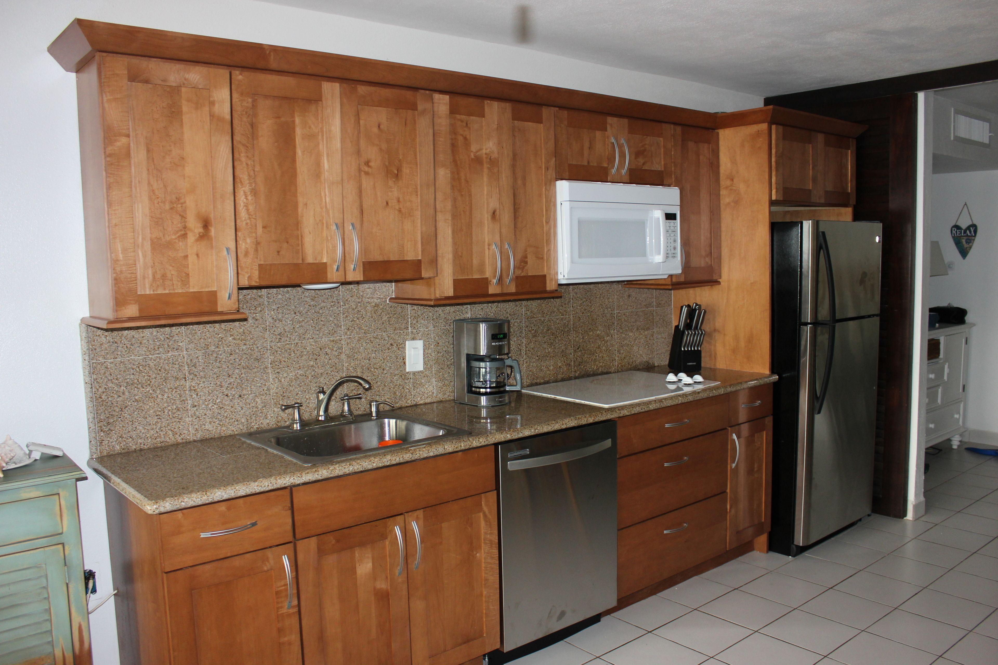Apartment | Private kitchen | Fridge, microwave, oven, stovetop