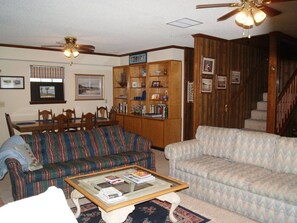 House | Living area | TV, DVD player