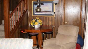 Rumah | Area keluarga | TV dan pemutar DVD