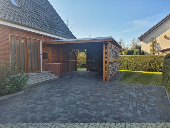 Imagen sin descripción, 1 de 15, botón